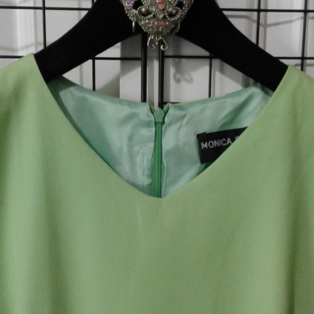 Classic wool fitted bodice dress. Italy. NWT - Picture 3 of 5